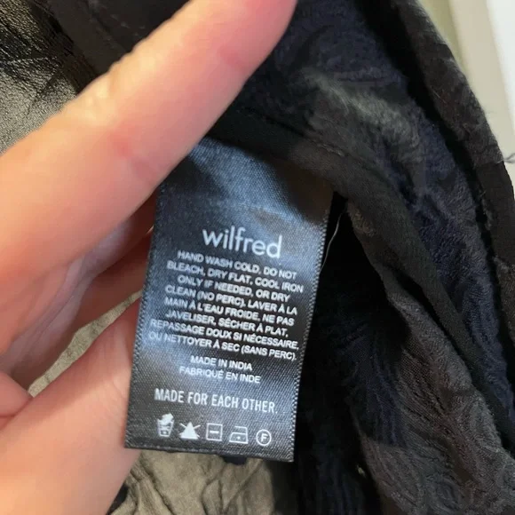 Derante Robe - Picture 5 of 8